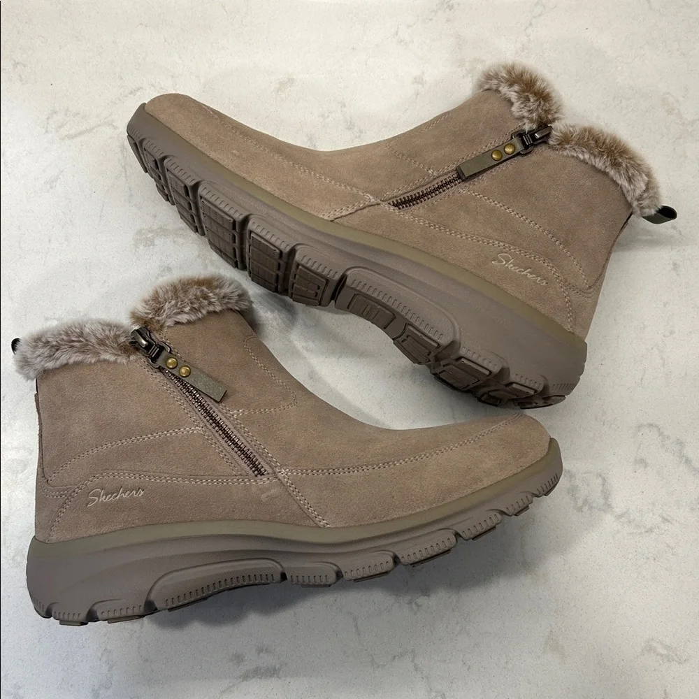 New! Skechers Women's Relaxed Fit: Easy Going - High Zip‎ Boots Size 11
